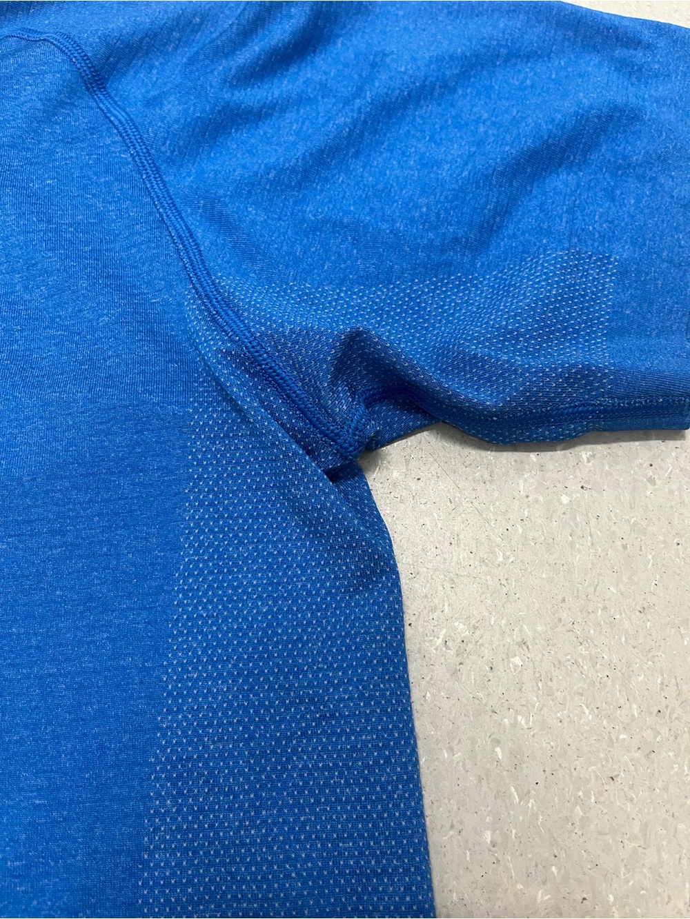 Lululemon Metal Vent Tech Polo| Blue | Men’s Large - Picture 5 of 8